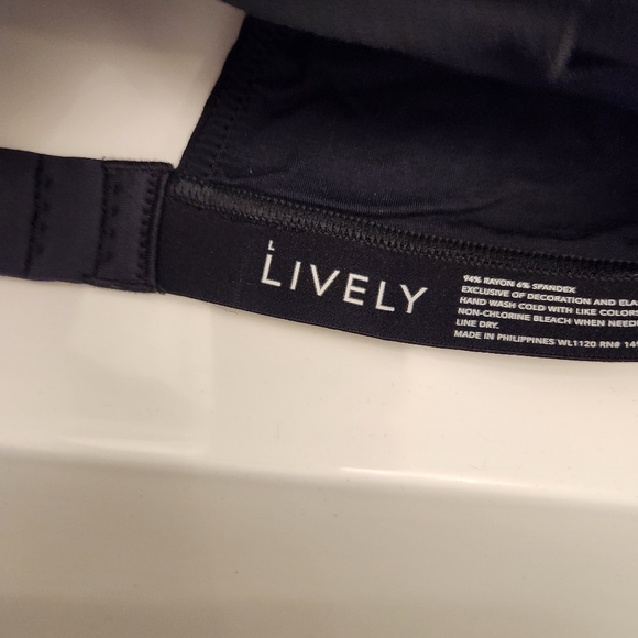 Lively Bralette - Picture 2 of 3